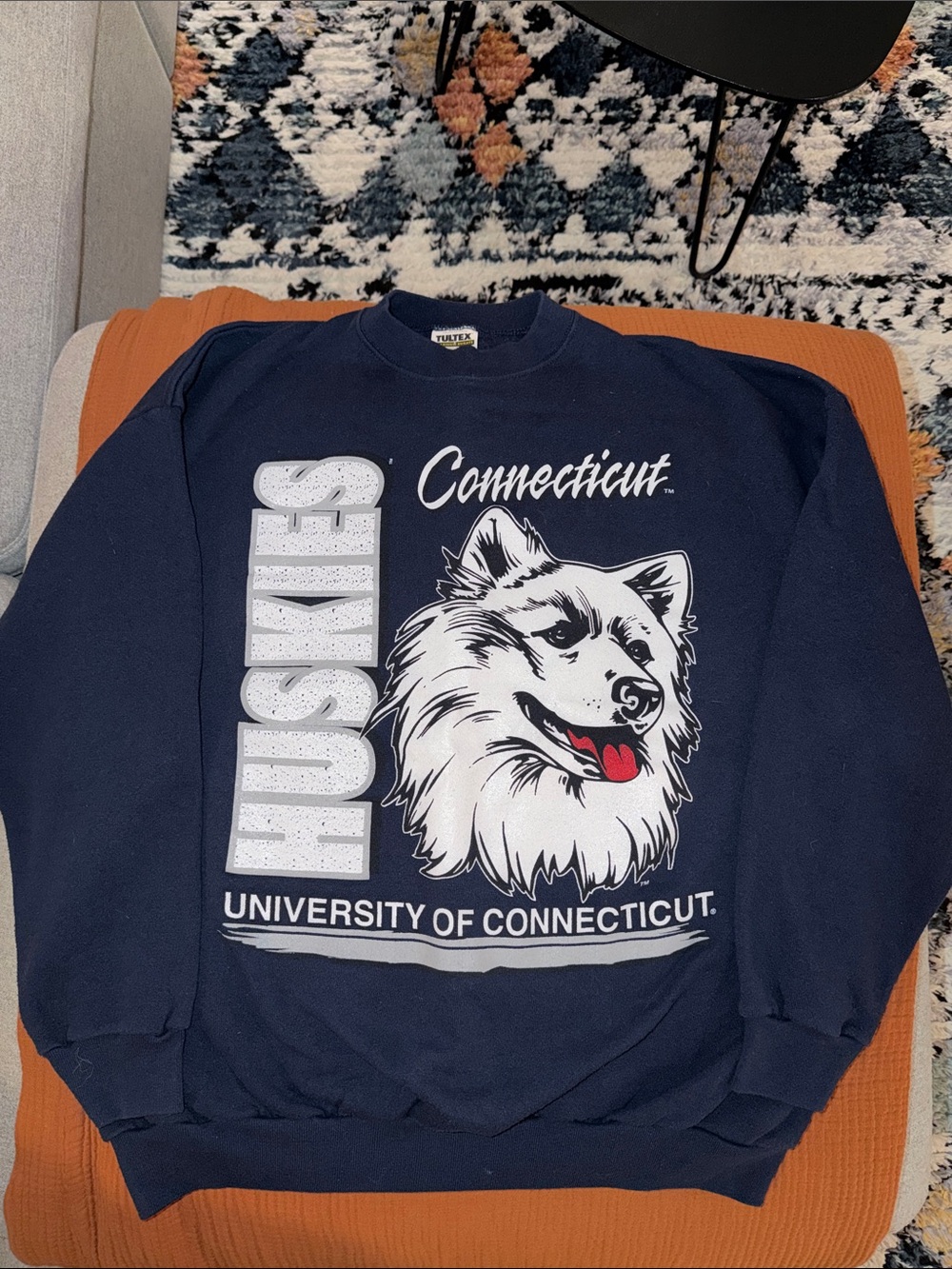 Vintage University of Connecticut Huskies Navy Crewneck Sweatshirt